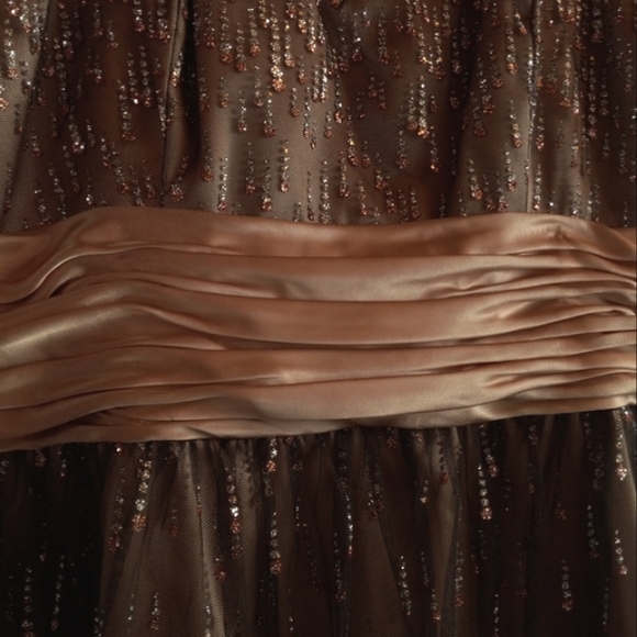 🧁B2G1🧁 NV Couture Glittery Grey and Peach Strapless Special Occasion Dress - Picture 2 of 9